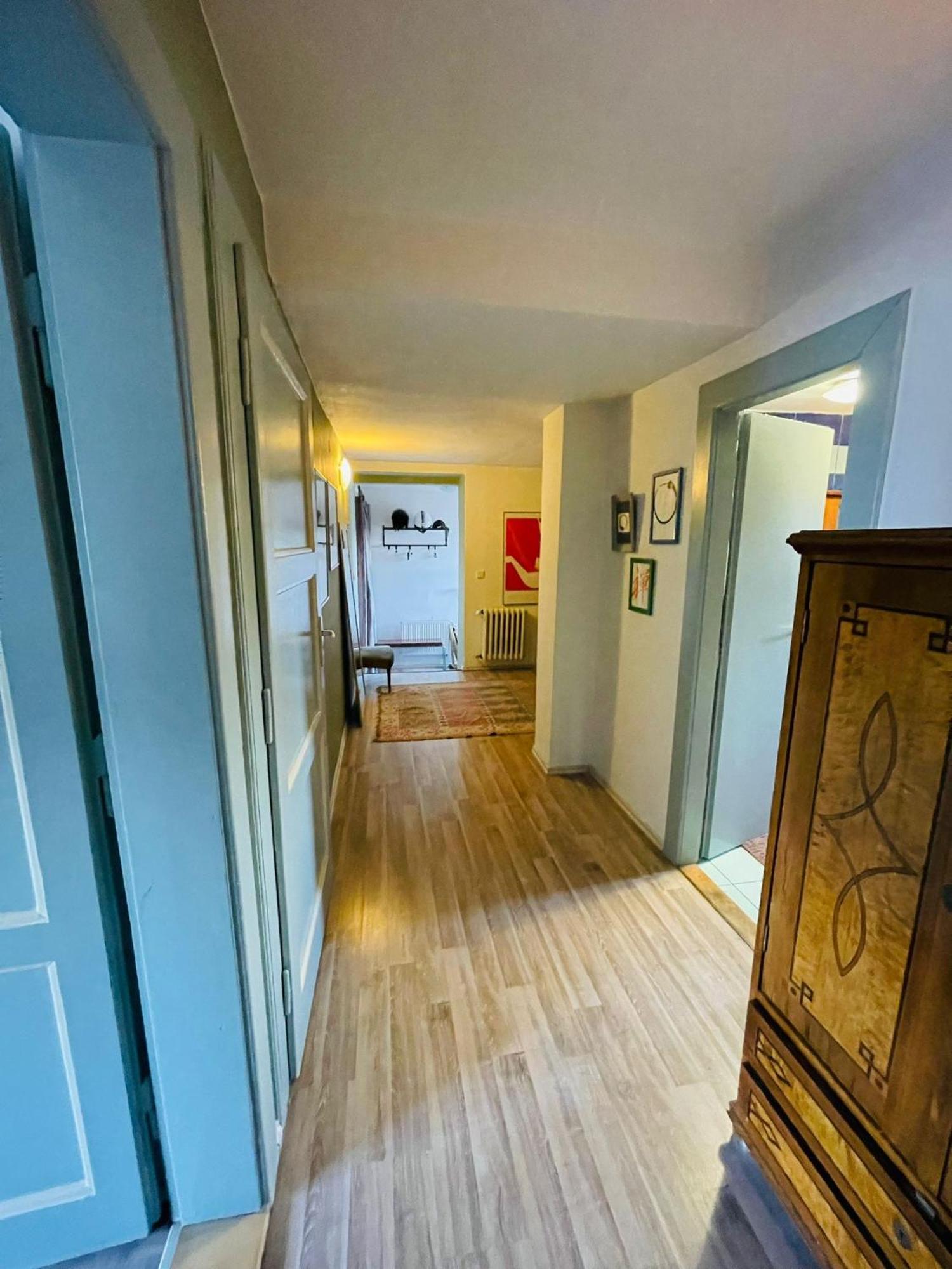 Flat With Heart And Art